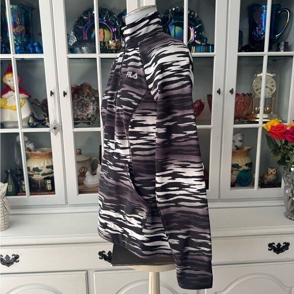 FILA Pullover 1/4 Zip Sportswear Size Small Black Gray Purple - Picture 6 of 10